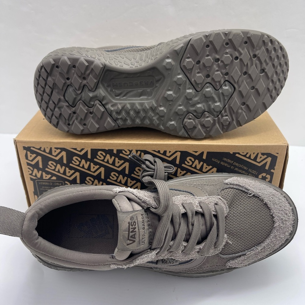 Vans WMN Mte Ultrarange Neo Vr3
Mono Bungee Cord
VN000CWE9JC Sneakers - Picture 5 of 16